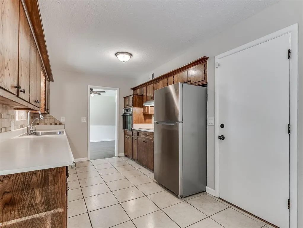 Photo 10 — 3225 NW 68th Street, Oklahoma City, OK 73116