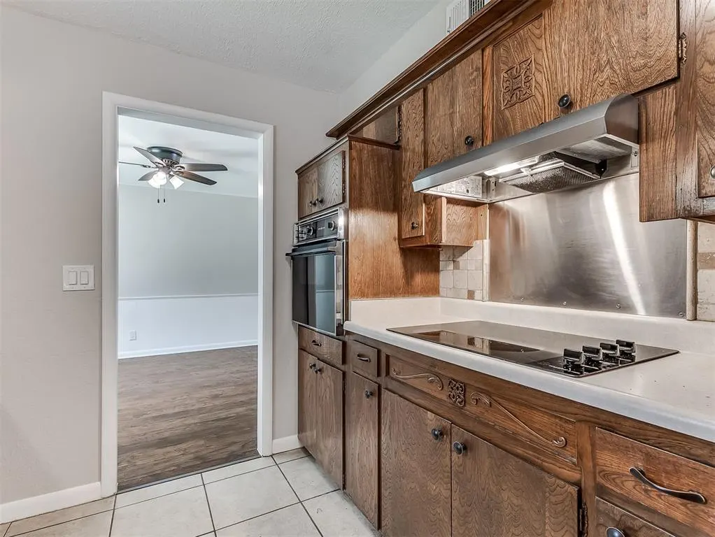 Photo 11 — 3225 NW 68th Street, Oklahoma City, OK 73116