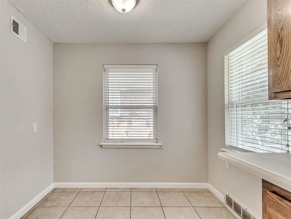 Photo 12 — 3225 NW 68th Street, Oklahoma City, OK 73116