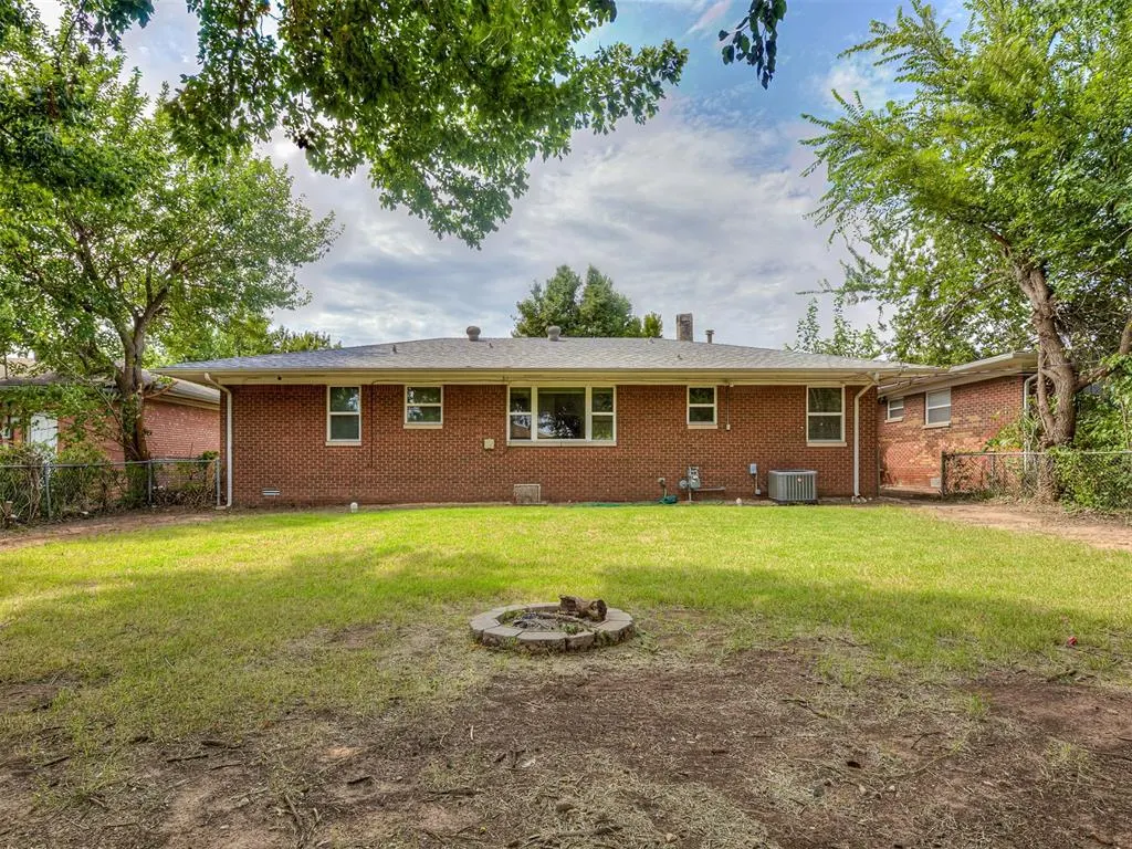 Photo 27 — 3225 NW 68th Street, Oklahoma City, OK 73116