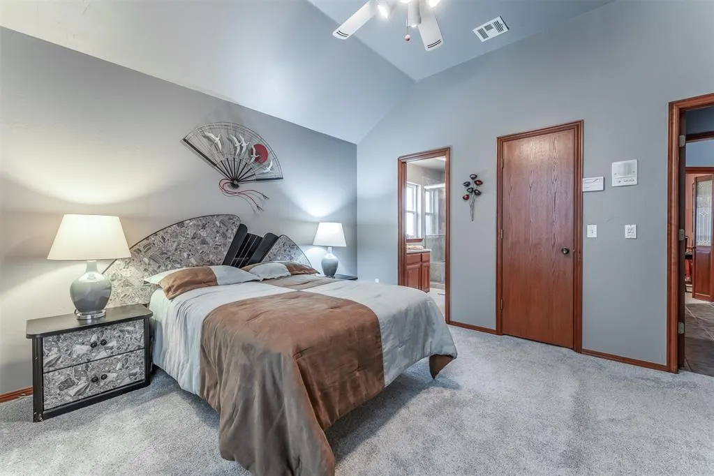 Photo 29 — 9208 SW 22nd Street, Oklahoma City, OK 73128