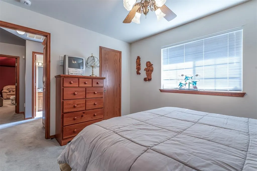 Photo 34 — 9208 SW 22nd Street, Oklahoma City, OK 73128