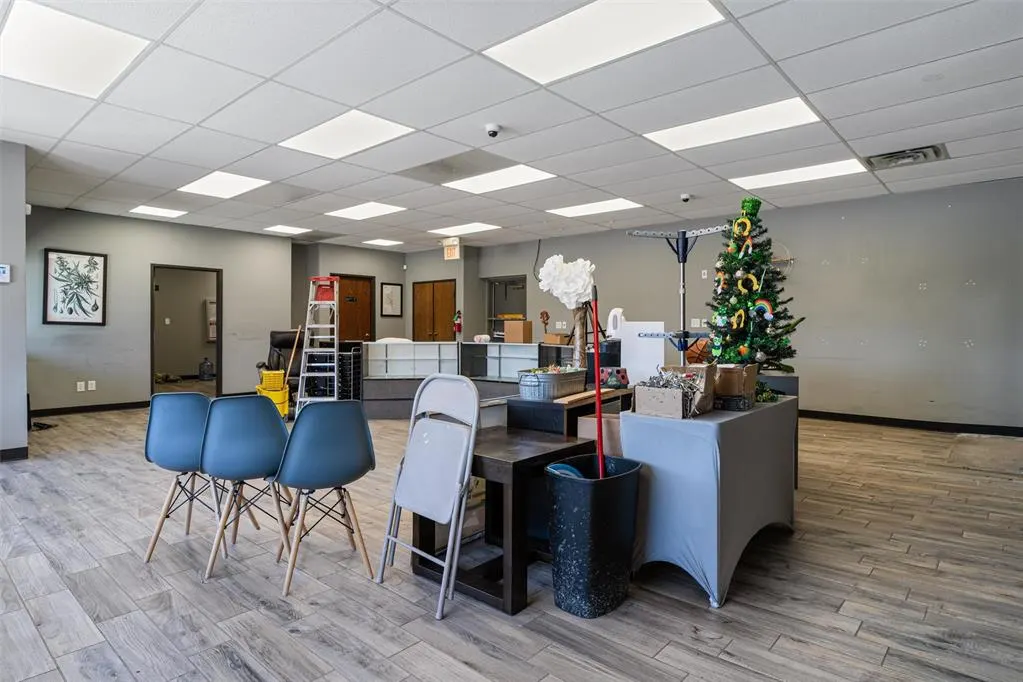 Photo 8 — 13 NW 63 Street, Oklahoma City, OK 73116