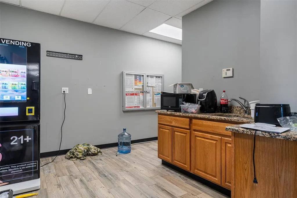 Photo 12 — 13 NW 63 Street, Oklahoma City, OK 73116