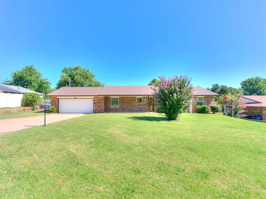 Front exterior — 13801 NE 8th Street, Choctaw, OK 73020