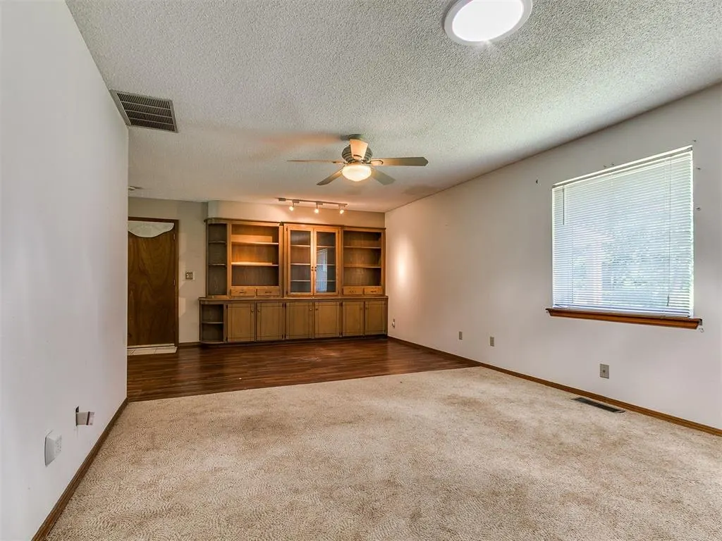 Photo 6 — 13801 NE 8th Street, Choctaw, OK 73020