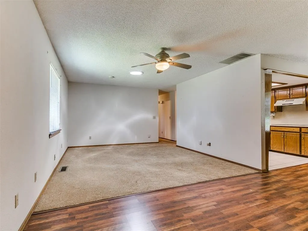 Photo 12 — 13801 NE 8th Street, Choctaw, OK 73020