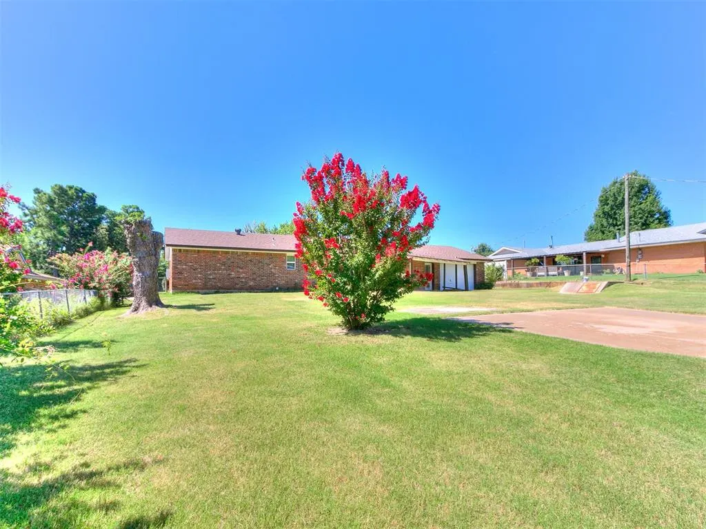 Photo 43 — 13801 NE 8th Street, Choctaw, OK 73020