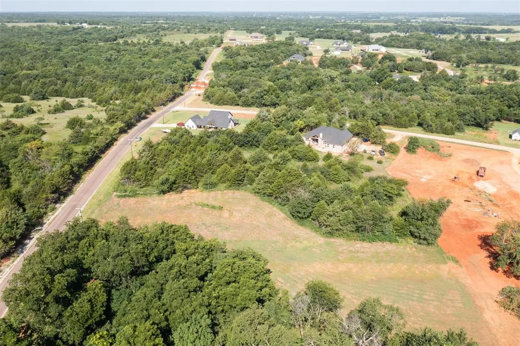 Photo 11 — 20641 230th Street, Washington, OK 73093