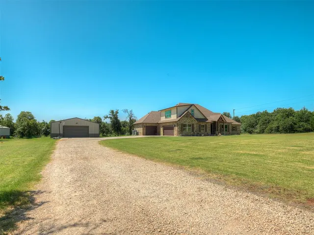Photo 2 — 2576 Stoneybrook Drive, Newcastle, OK 73065