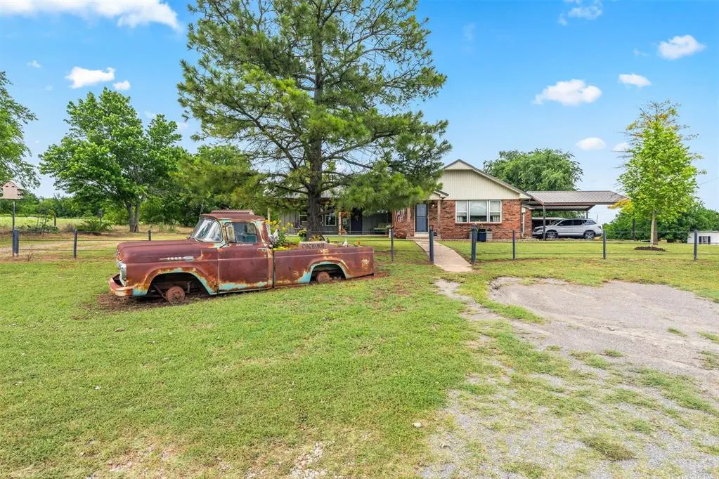 Photo 2 — 26114 State Highway 19 Highway, Cyril, OK 73029