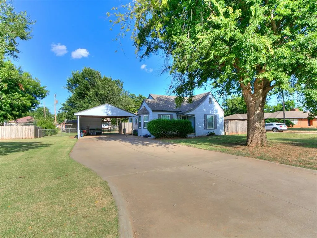 Photo 3 — 723 S 9th Street, Kingfisher, OK 73750