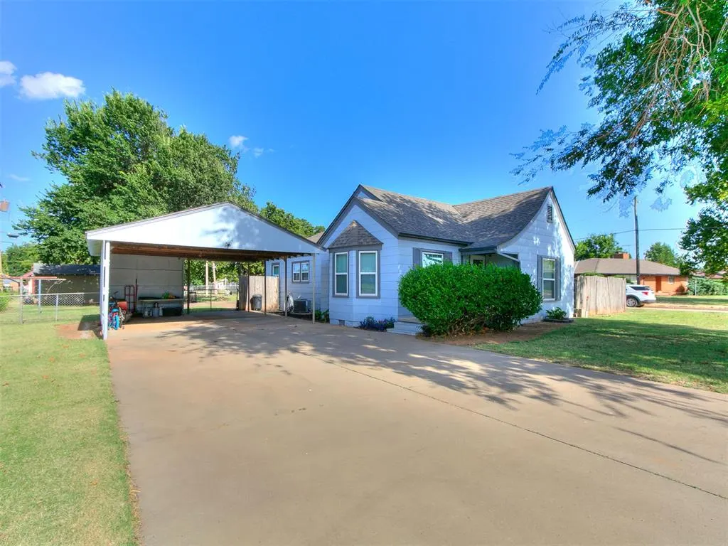 Photo 5 — 723 S 9th Street, Kingfisher, OK 73750