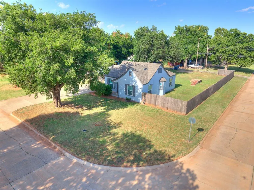 Photo 13 — 723 S 9th Street, Kingfisher, OK 73750