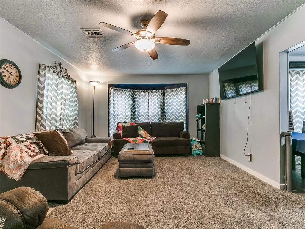 Photo 17 — 723 S 9th Street, Kingfisher, OK 73750