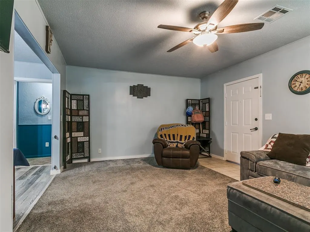 Photo 19 — 723 S 9th Street, Kingfisher, OK 73750