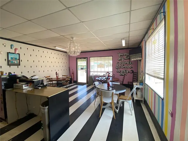 Photo 7 — 211 N Grand Street, Crescent, OK 73028