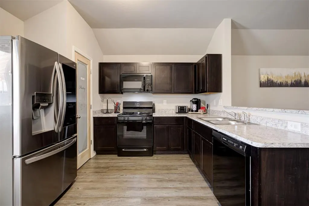 Photo 8 — 4009 Siena Ridge Boulevard, Oklahoma City, OK 73179