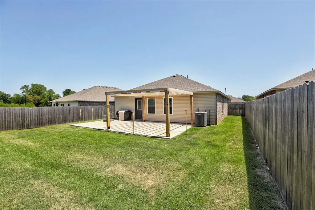 Photo 27 — 4009 Siena Ridge Boulevard, Oklahoma City, OK 73179