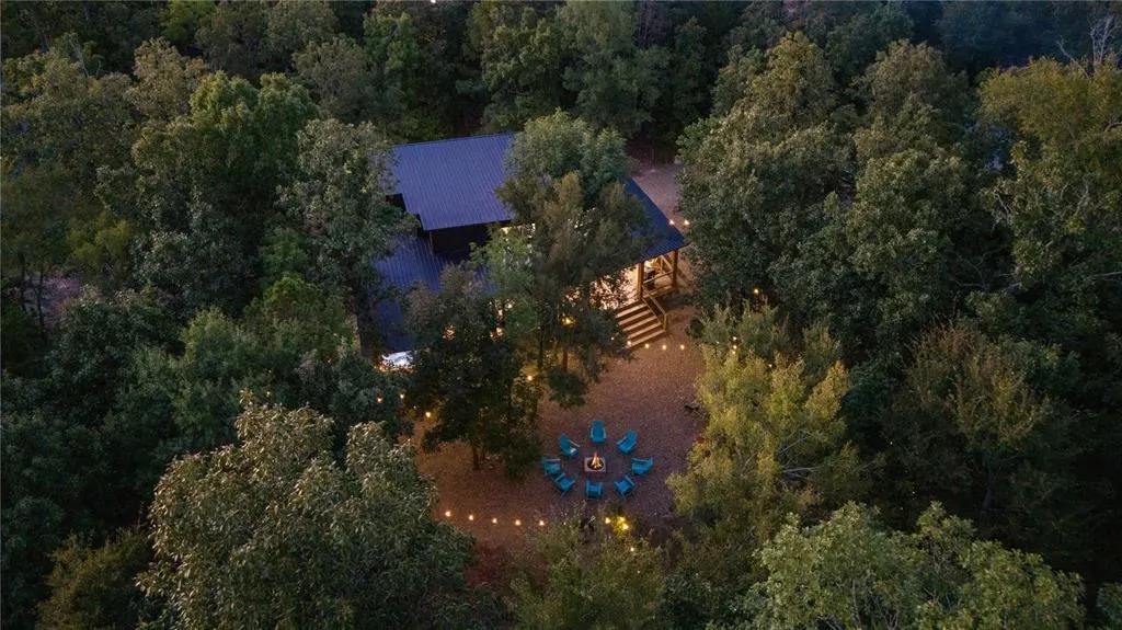 Photo 2 — 37 Treeline Court, Broken Bow, OK 74728