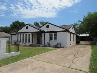 Sold home at 1316 Hillcrest Road