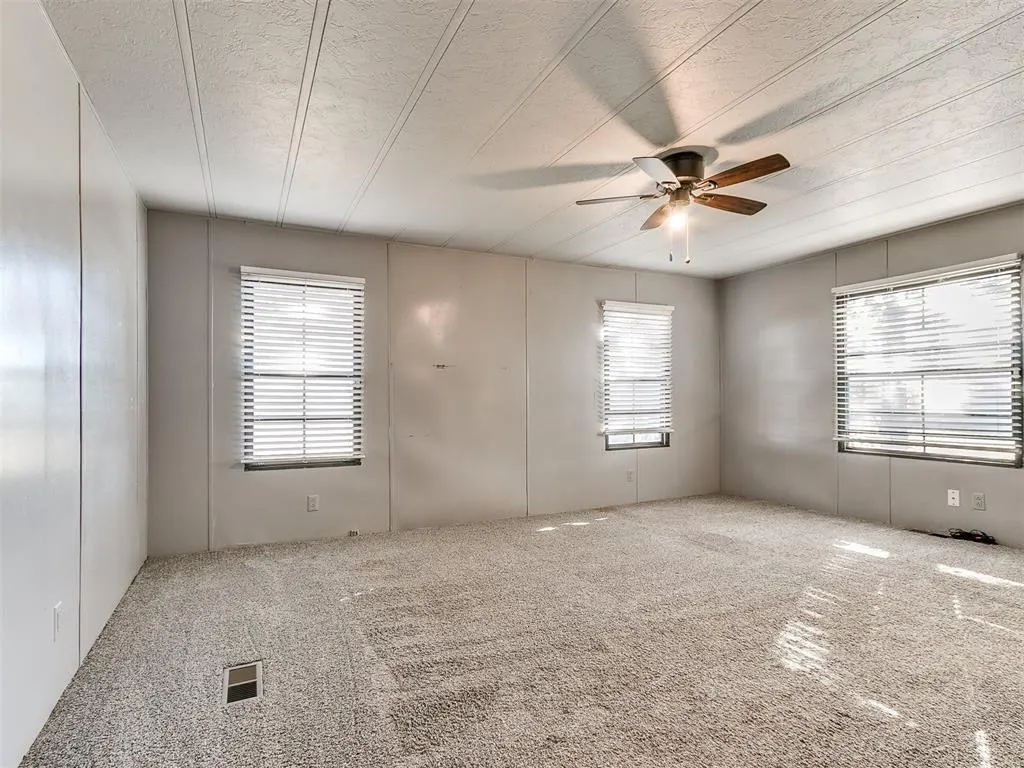 Photo 5 — 2765 N Meridian, Crescent, OK 73028