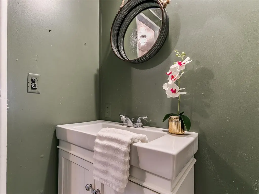 Photo 28 — 2765 N Meridian, Crescent, OK 73028