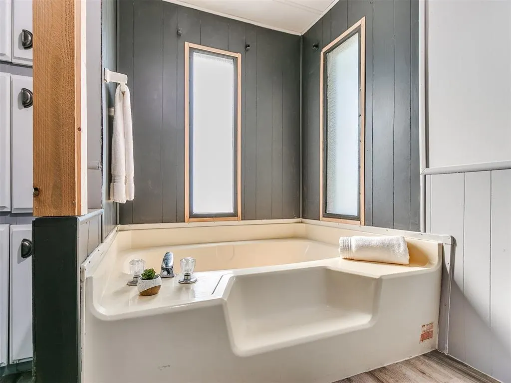 Photo 29 — 2765 N Meridian, Crescent, OK 73028