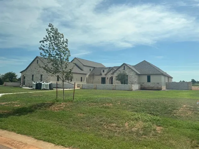 Front exterior — 20796 Alba Court, Edmond, OK 73012