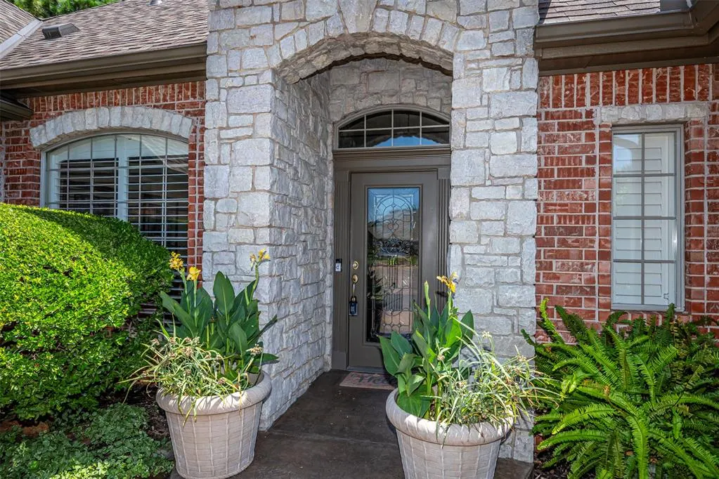 Photo 5 — 3800 Highridge, Edmond, OK 73003