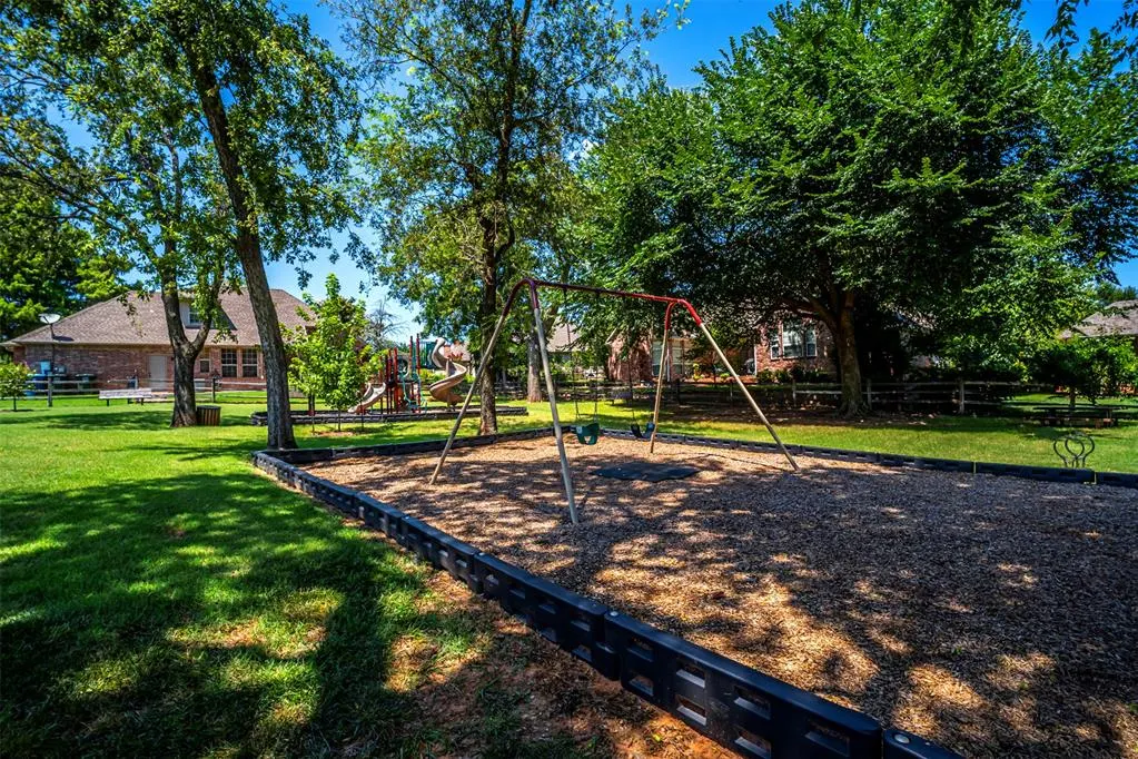 Photo 44 — 3800 Highridge, Edmond, OK 73003
