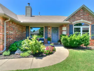 Sold home at 12229 Chesterfield Lane