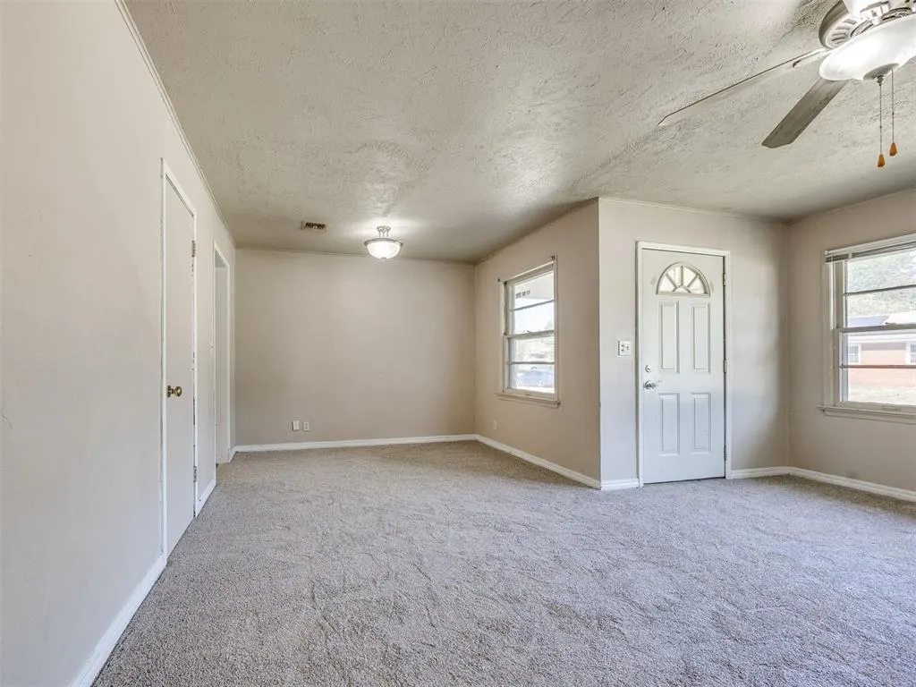 Photo 10 — 2944 NW 48th Street, Oklahoma City, OK 73112