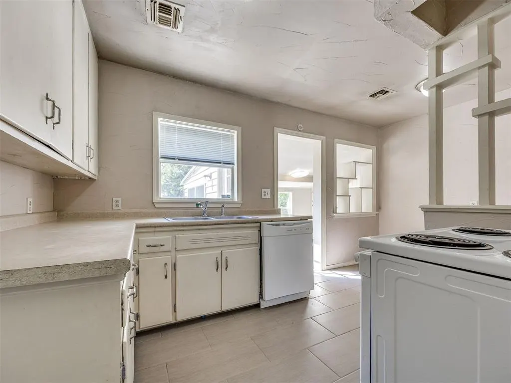 Photo 17 — 2944 NW 48th Street, Oklahoma City, OK 73112