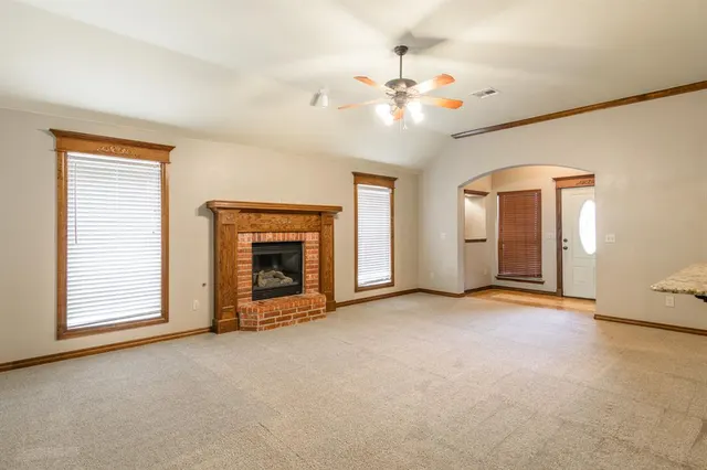 Photo 5 — 11805 Gwendolyn Lane, Oklahoma City, OK 73131