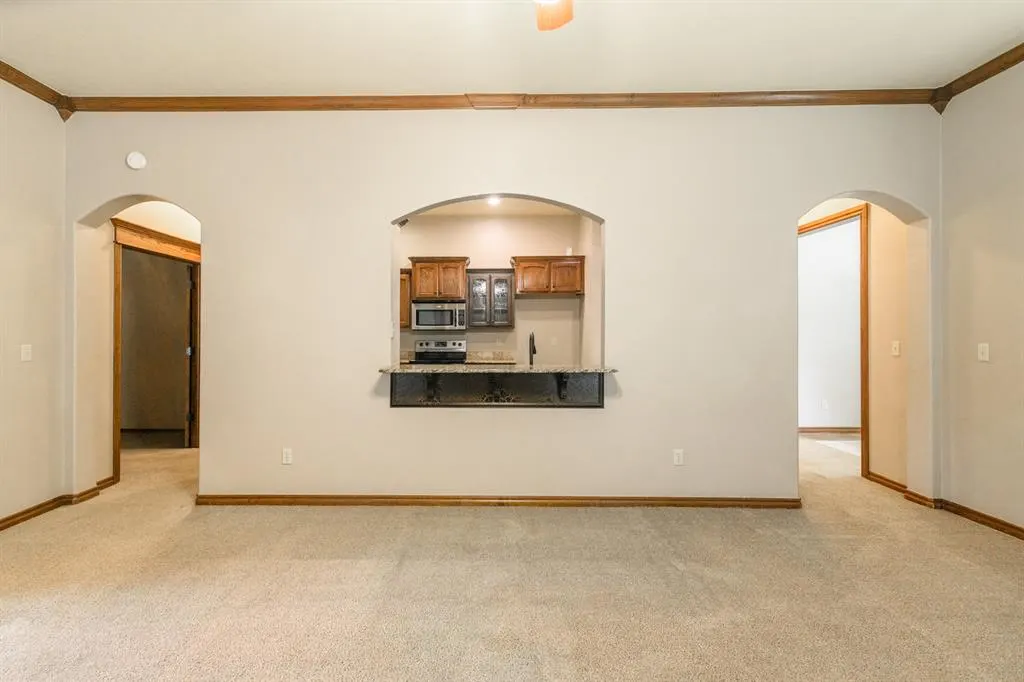 Photo 7 — 11805 Gwendolyn Lane, Oklahoma City, OK 73131
