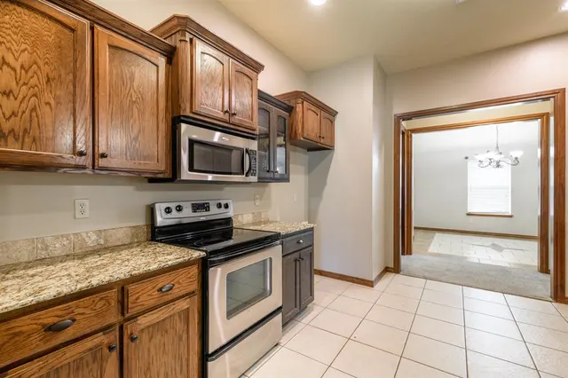 Photo 8 — 11805 Gwendolyn Lane, Oklahoma City, OK 73131