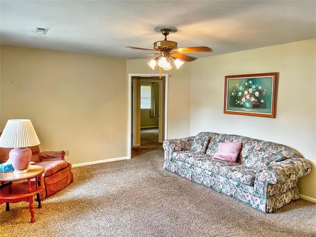 Photo 3 — 714 Kimberly Road, Tecumseh, OK 74873