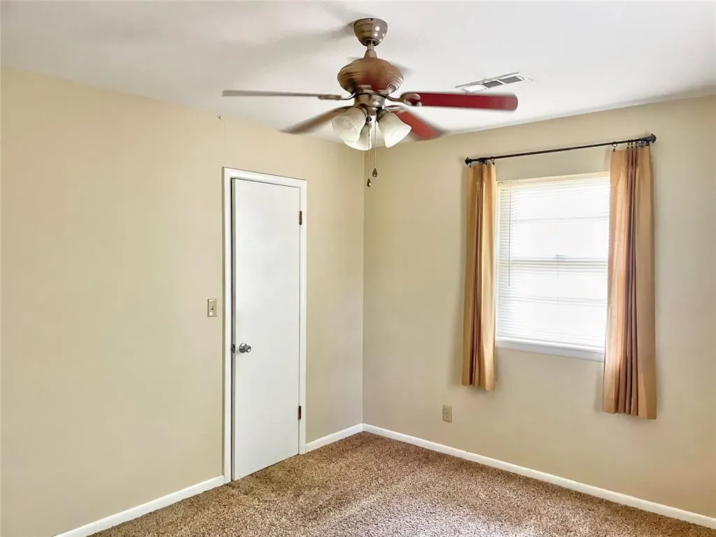 Photo 15 — 714 Kimberly Road, Tecumseh, OK 74873