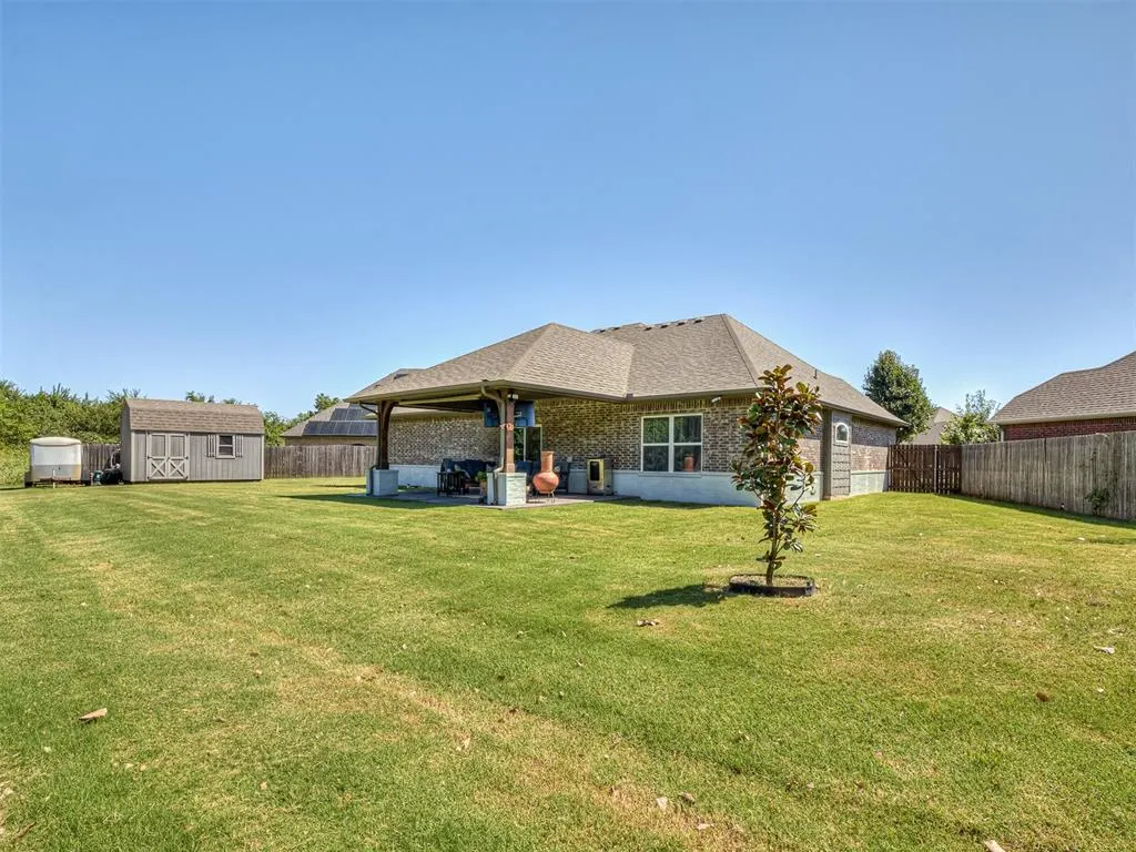 Photo 43 — 5401 St James Place, Oklahoma City, OK 73179