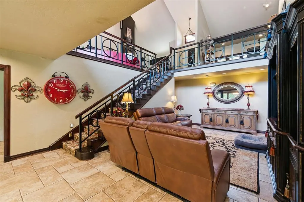 Photo 14 — 1704 Woodhill Road, Edmond, OK 73025