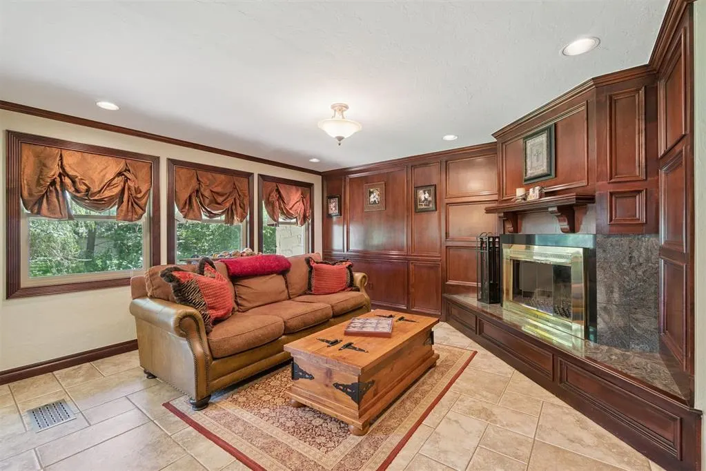Photo 16 — 1704 Woodhill Road, Edmond, OK 73025