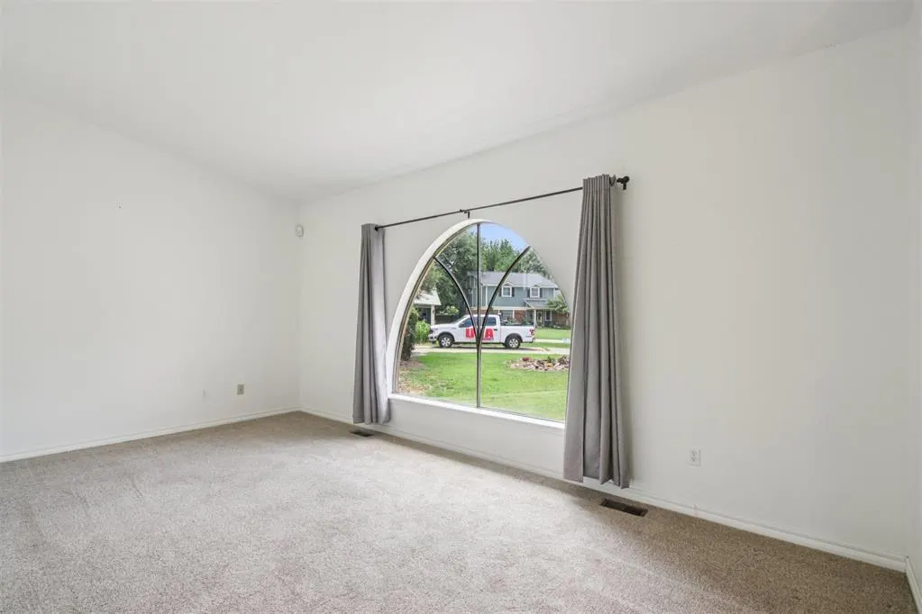 Photo 6 — 6005 Harwich Manor, Oklahoma City, OK 73132