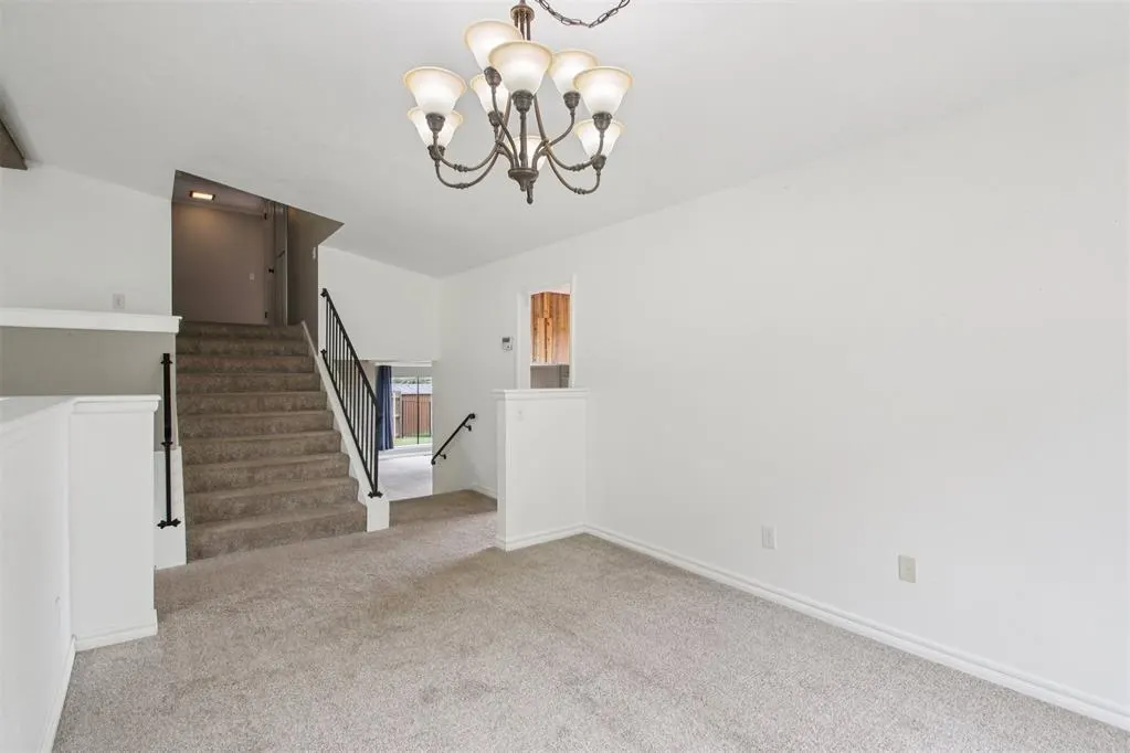 Photo 10 — 6005 Harwich Manor, Oklahoma City, OK 73132