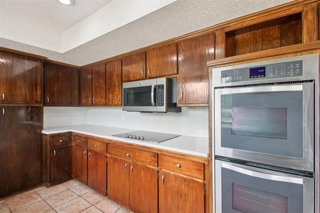 Photo 14 — 6005 Harwich Manor, Oklahoma City, OK 73132