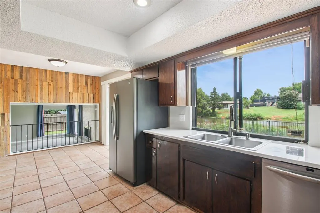 Photo 15 — 6005 Harwich Manor, Oklahoma City, OK 73132