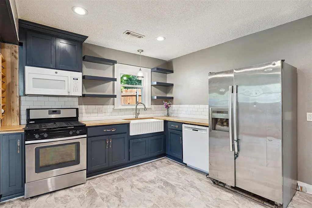 Photo 9 — 1326 E 10th Street, Shawnee, OK 74801