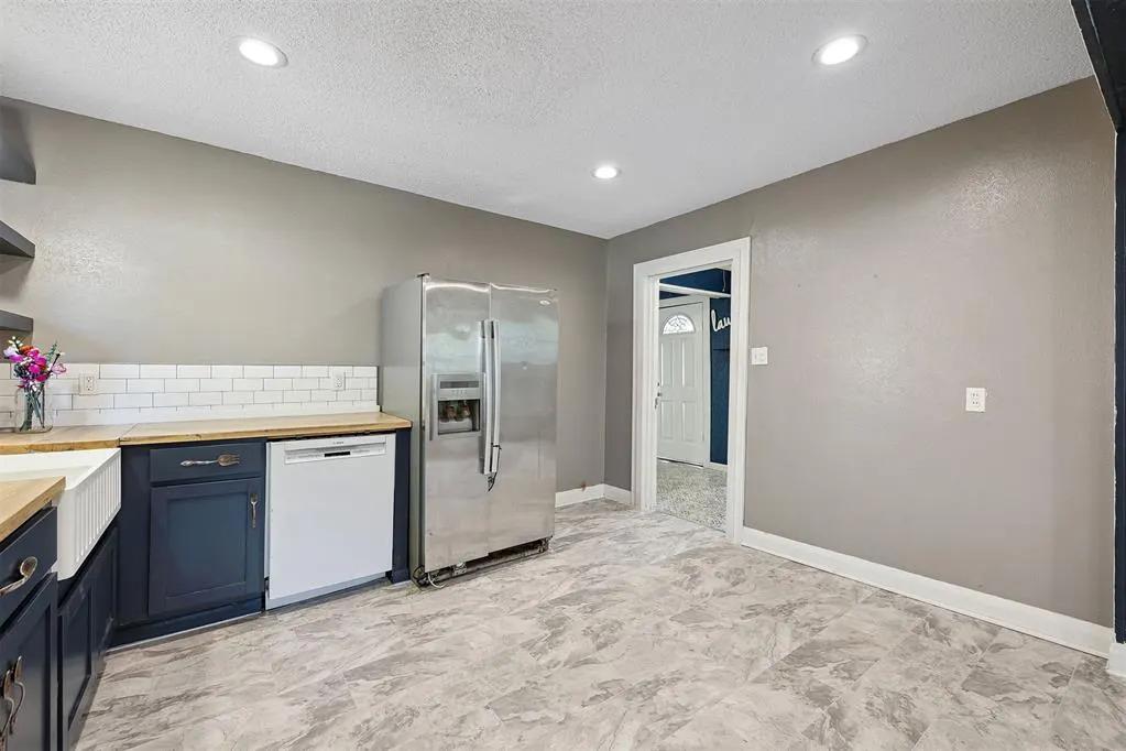 Photo 11 — 1326 E 10th Street, Shawnee, OK 74801