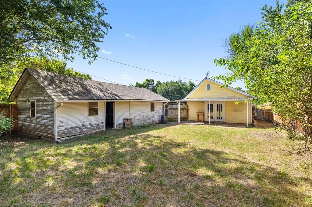 Photo 23 — 1326 E 10th Street, Shawnee, OK 74801