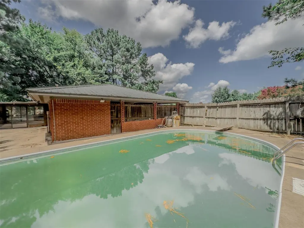 Photo 5 — 1702 SE Adams Street, Idabel, OK 74745
